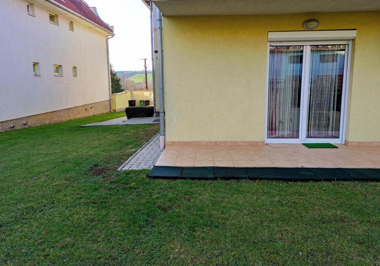 Apartmán Var-Lak Apartman Hévíz Exteriér fotografie